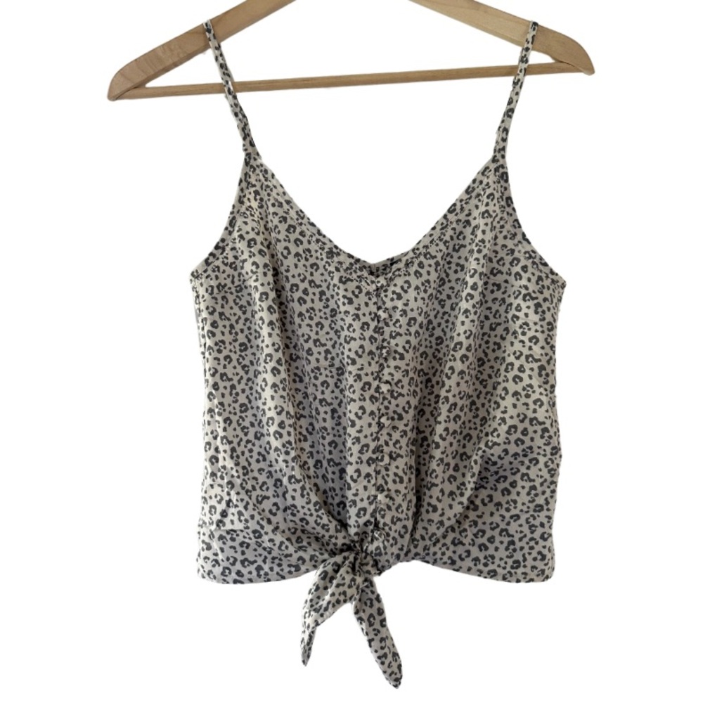 Abercrombie & Fitch leopard print crop top